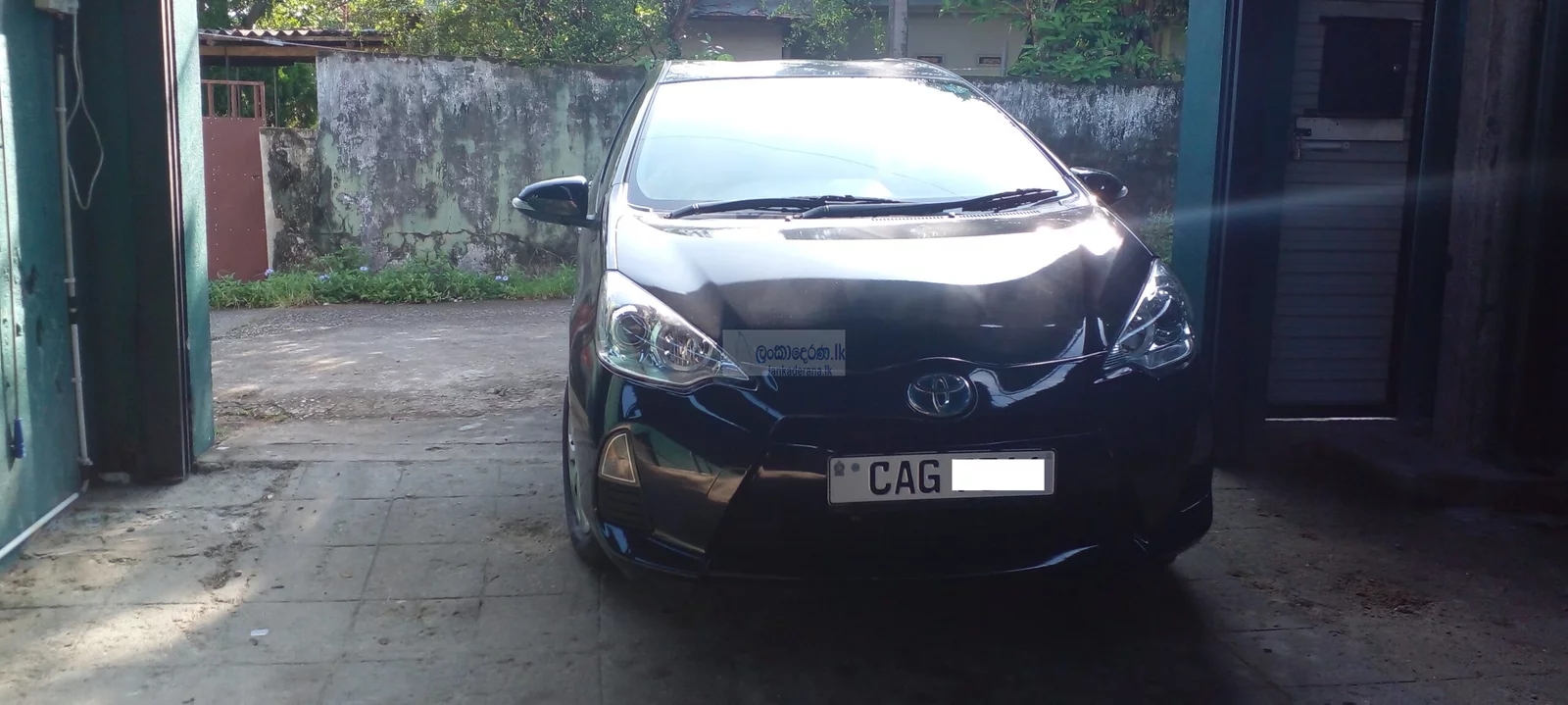 RENT A CAR- TOYOTA AQUA