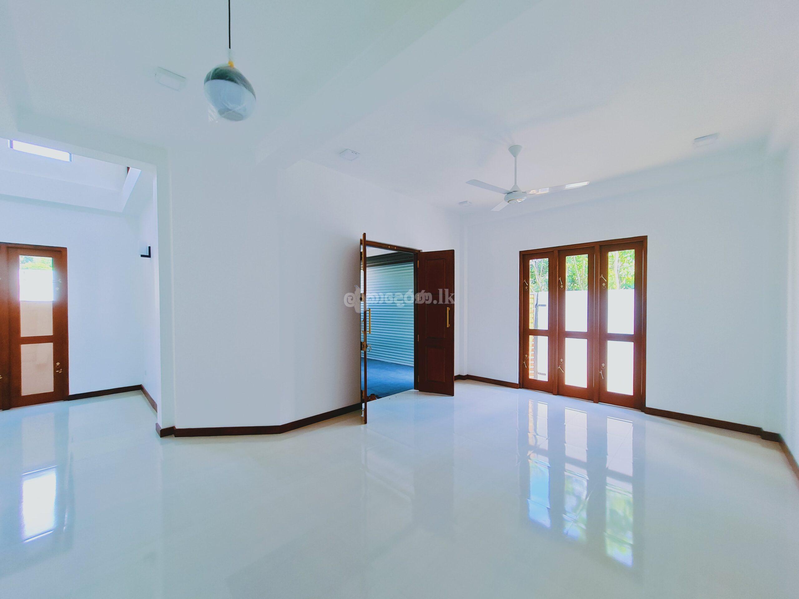 Athurugiriya, Brand New 2 Storied House