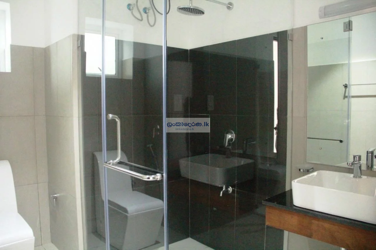1 Luxury fully furnished Apartment for sale