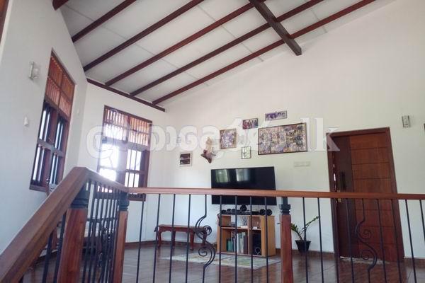 Code 3817 House for se Piliyandala