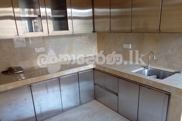 Code 3722 Upper floor rent Col05