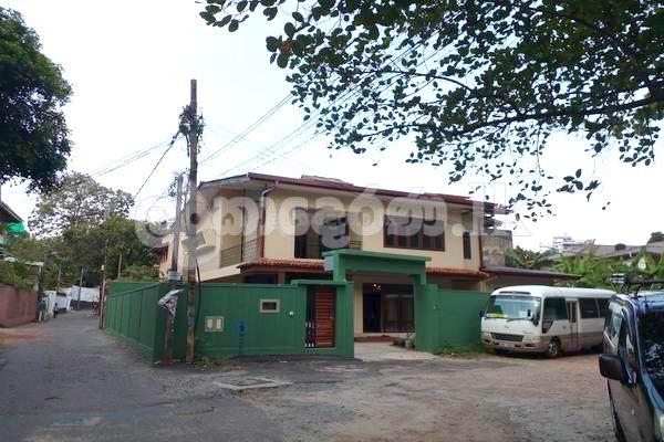 Code 3722 Upper floor rent Col05