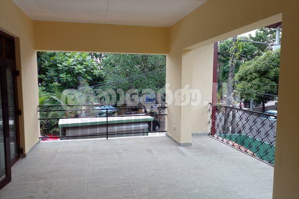 Code 3722 Upper floor rent Col05