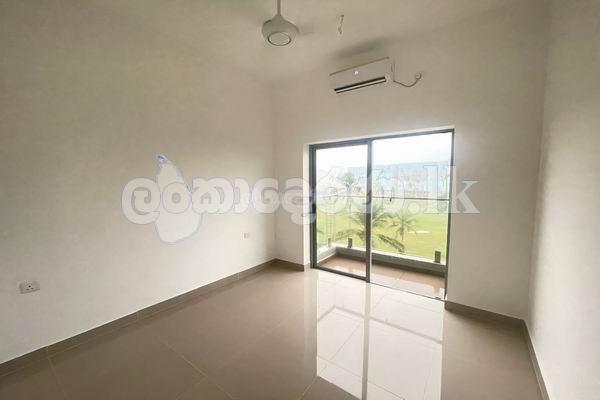 Code 3748 Apt sale Piliyandala