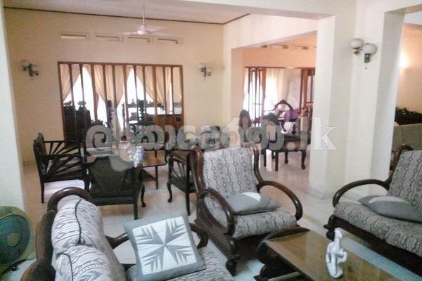 Code 3741 Land with a house for sale Horana