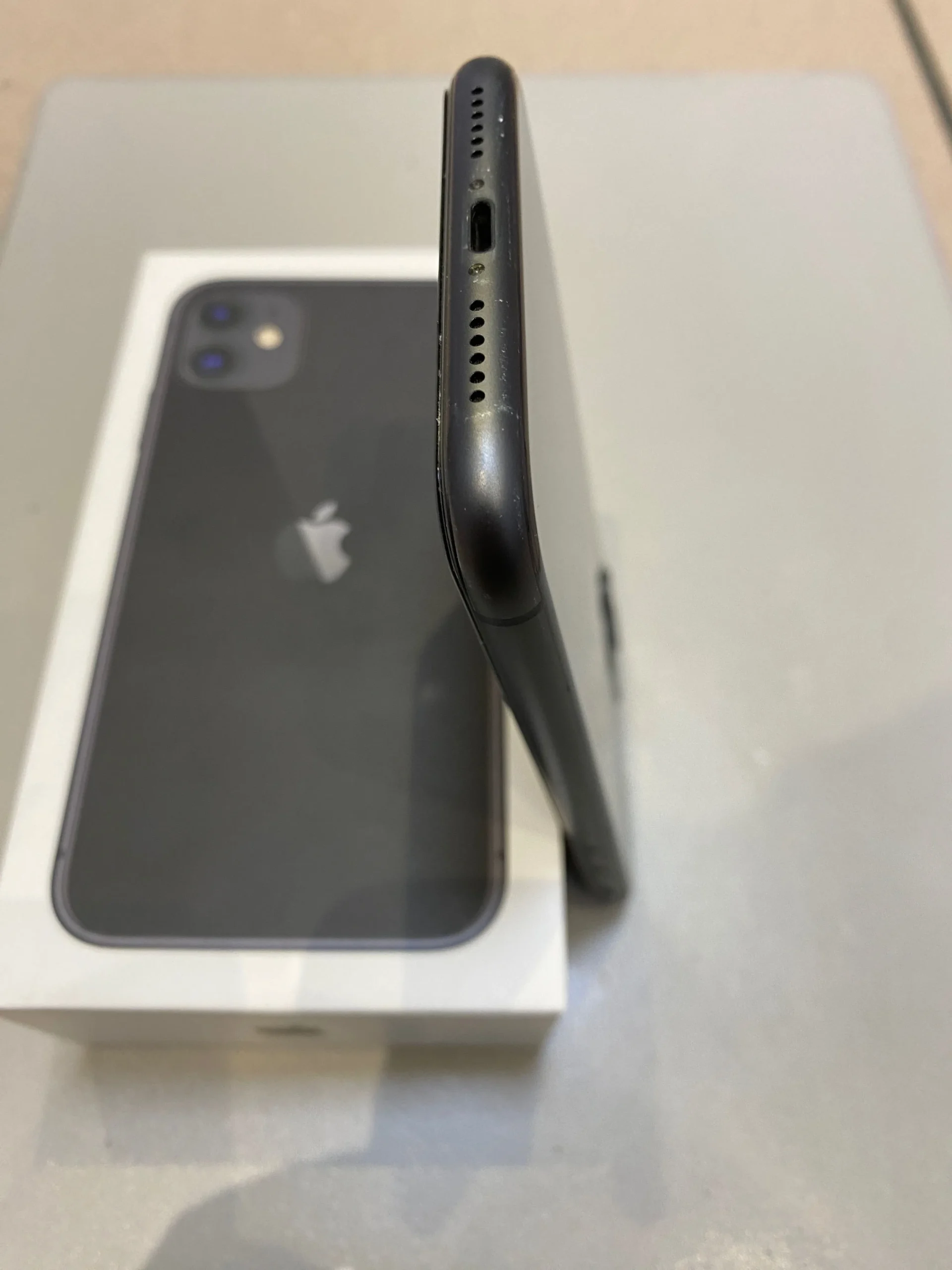 iPhone 11