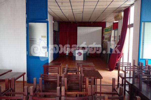 Code 3757 Buikding for sale Moratuwa