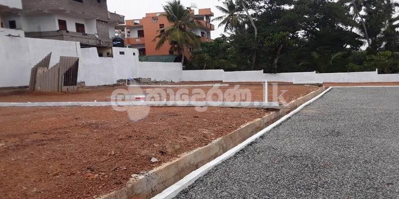 Code 3764 Lands for sale Boralesgamuwa