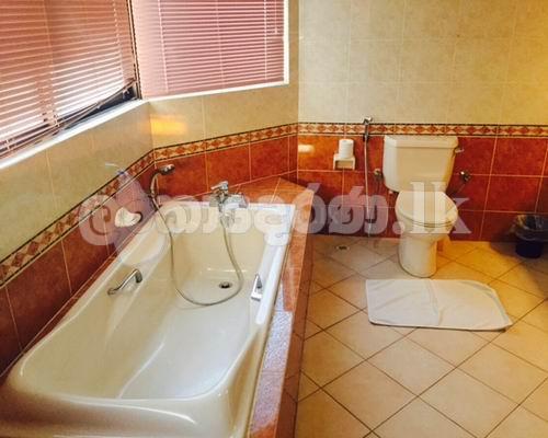Code 3765 Apt sale Col03