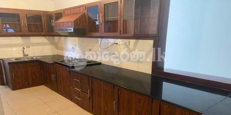 Code 3774 Apt lease Kotte
