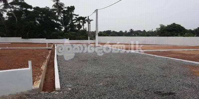 Code 3764 Lands for sale Boralesgamuwa