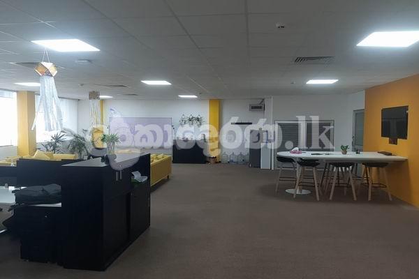 Code 3784 Building for rent Col03
