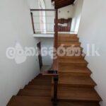 Code 3487 upper floor apt rent Malabe