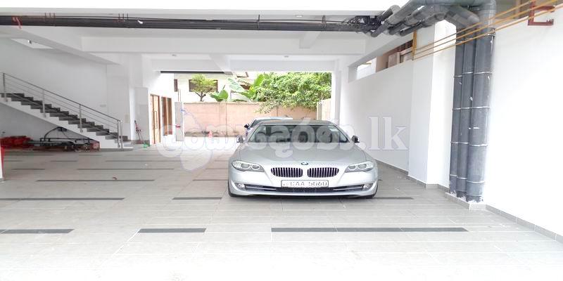 Code 3777 Building for rent Col03