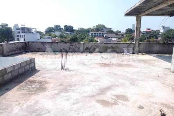 Code 3823 Building for sale Nawala