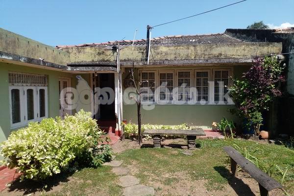 Code 3946 Lamd for sale Mt.lavonia