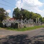Code 3954 Land with a house for sale Katubedda